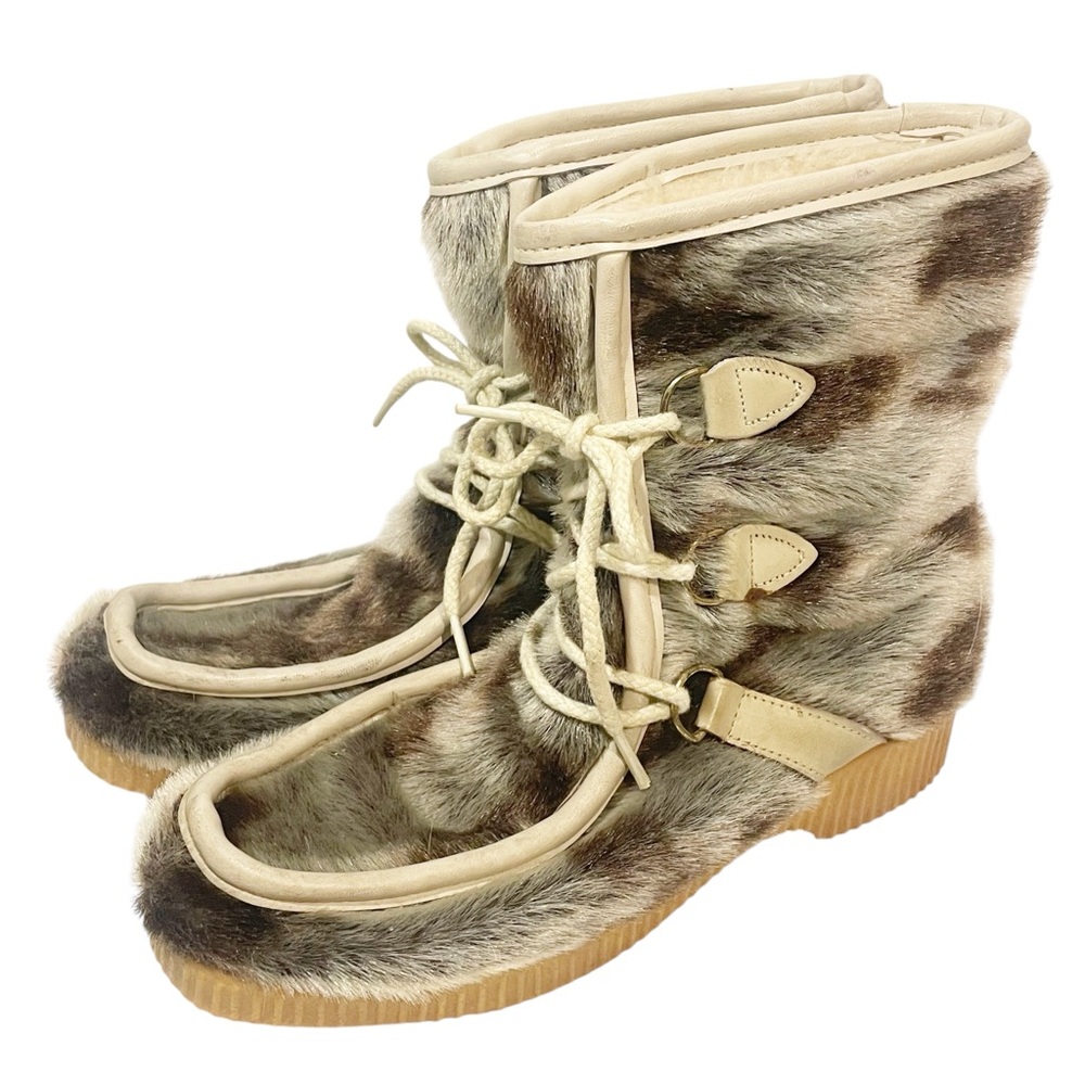 Dunham's Womens Size 7 Eskipades Beige Faux Fur Lace Up Ankle Snow Boots